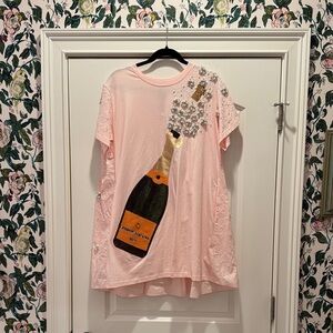 Queen of Sparkles light pink popping champagne tee dress size Medium nwt